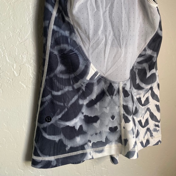 Lululemon Athletica Dance To Yoga Tank - Picture 7 of 10